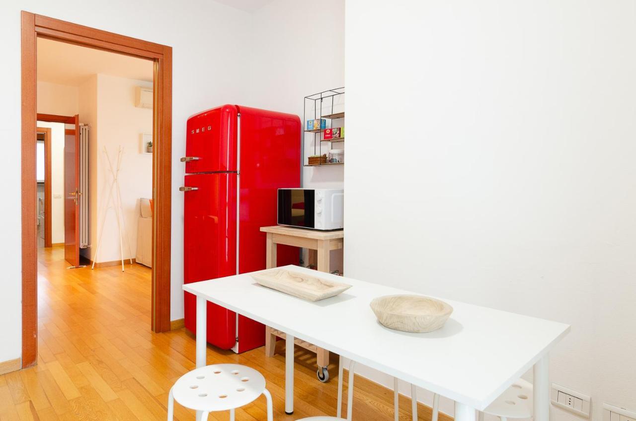 Park View Apartment - Milano Navigli Екстериор снимка